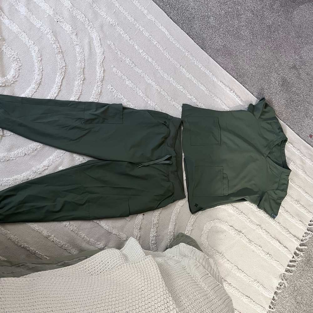 Women's Green scrub set